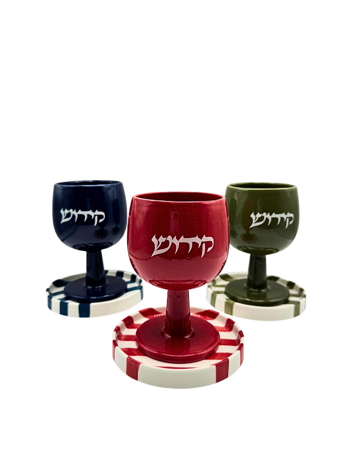 Verre de Kiddush Rouge – Élégance et Caractère